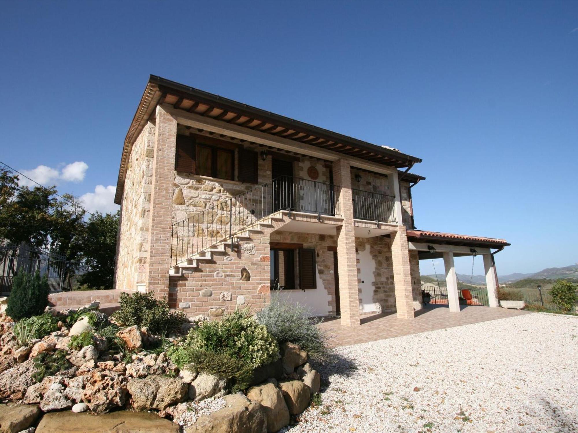 Timeless Villa In Cagli With Garden And Swimming Pool Exterior photo