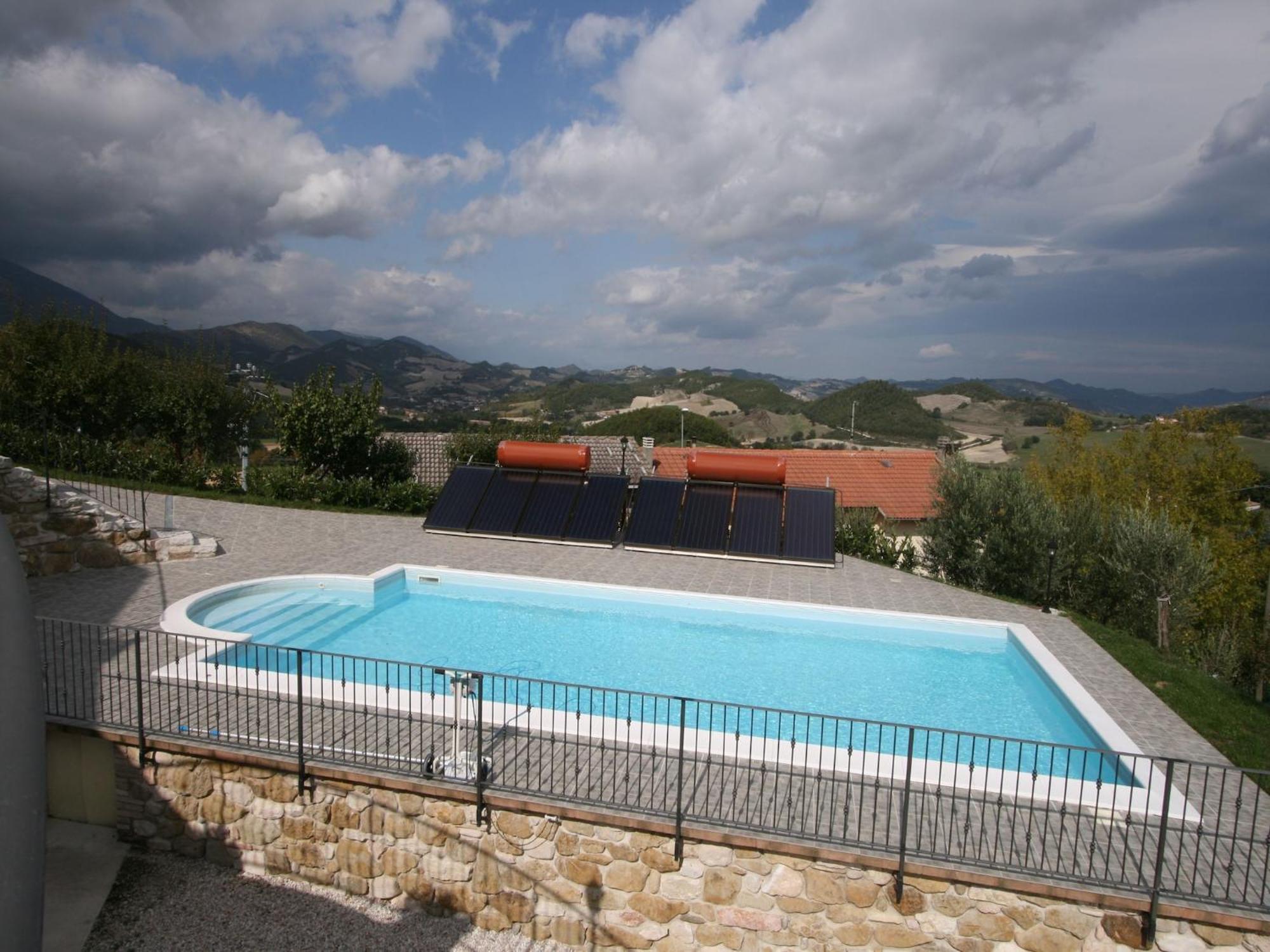 Timeless Villa In Cagli With Garden And Swimming Pool Exterior photo