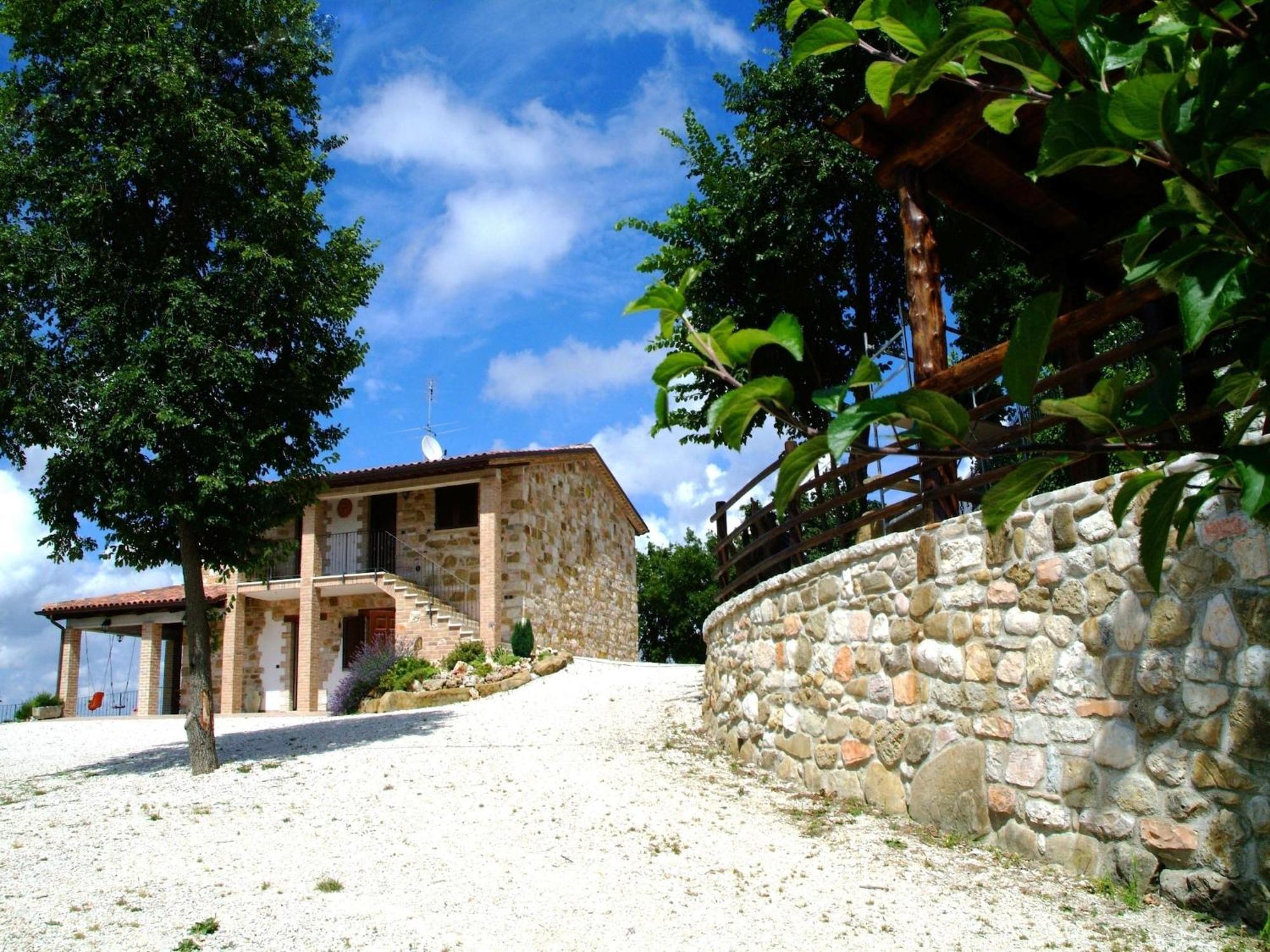 Timeless Villa In Cagli With Garden And Swimming Pool Exterior photo